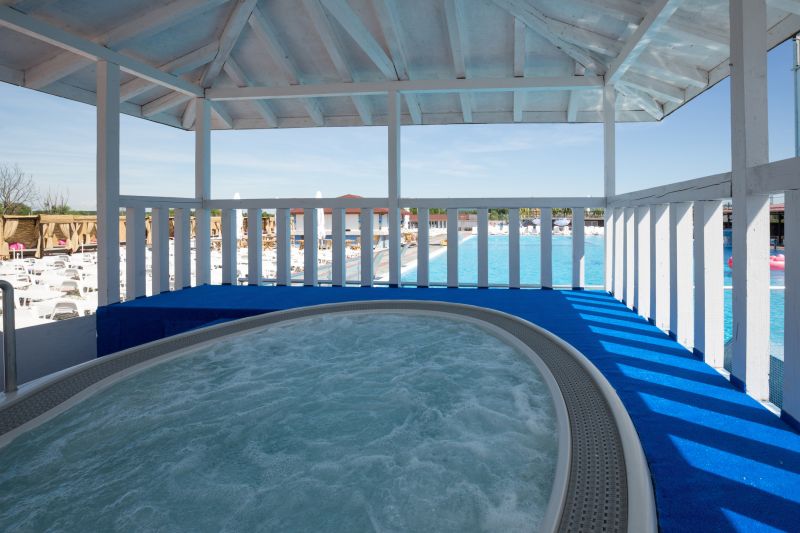 Luxury Hot Tub Gazebo